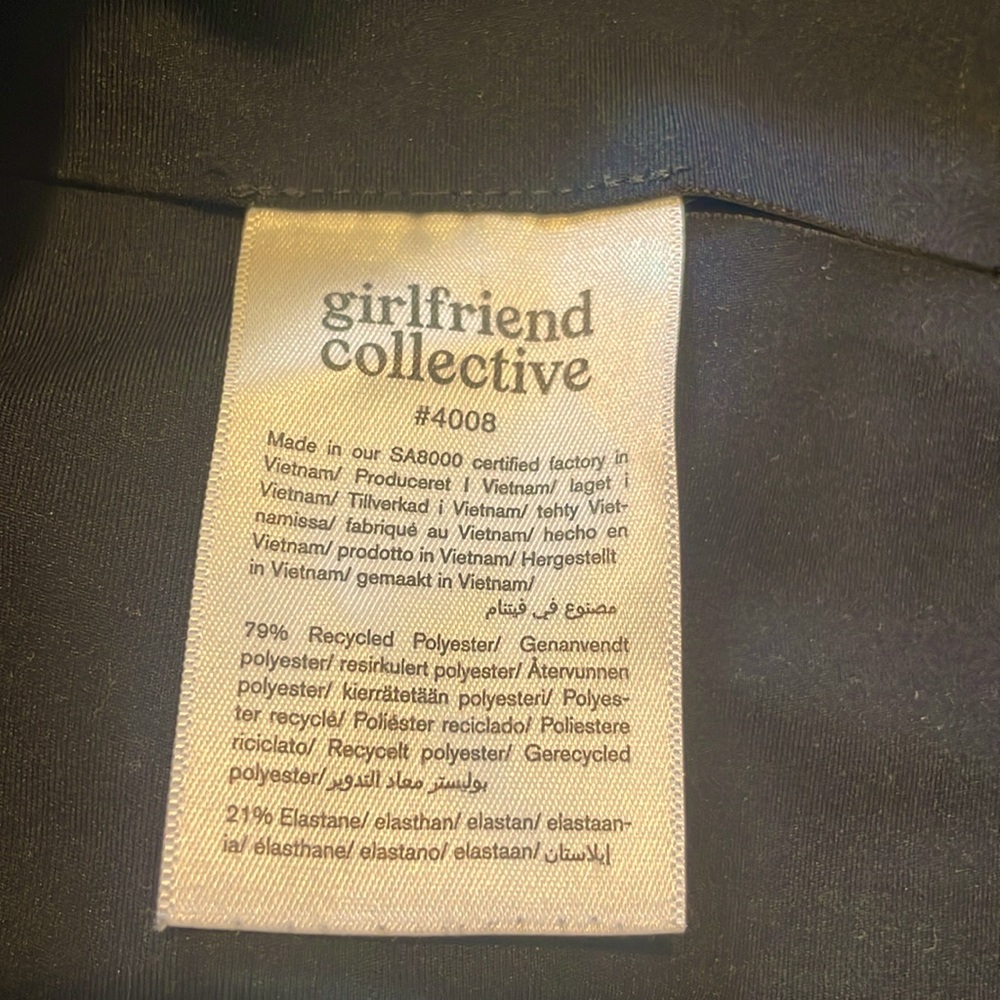Girlfriend Collective Compressive High-Rise Leggings - Picture 4 of 5